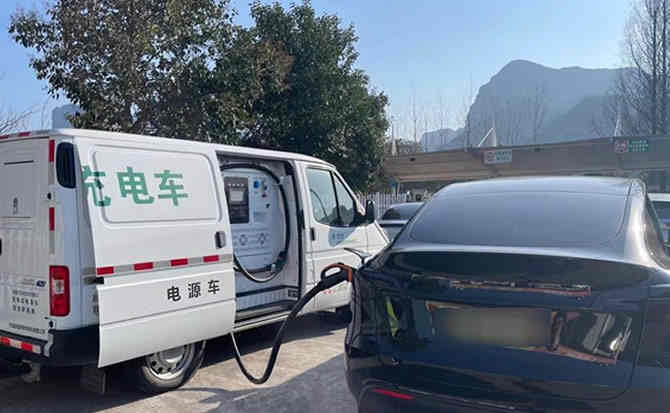 石龙镇汽车搭电